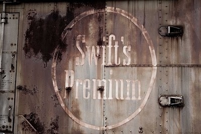 Flyer Design Goodness - A flyer and poster design blog: Classic Train Logos #train #type #lettering #logo