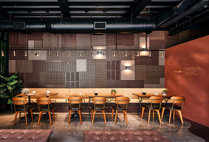 Clay Bricks Look Like Chocolate in a Restaurant Decor - InteriorZine #restaurant #decor #interior