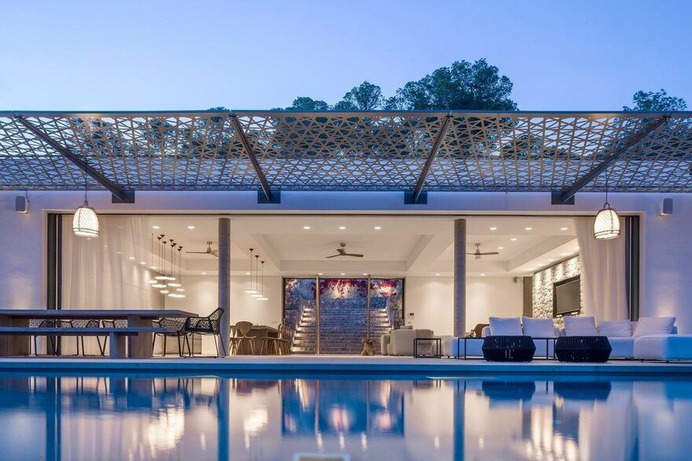 Villa The Rock Ibiza - Finding Synergy Between Nature and Architecture 2