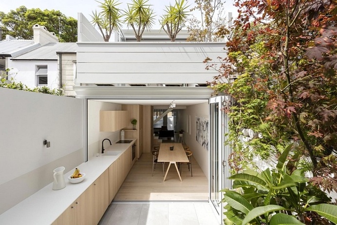 Surry Hills House by Benn & Penna Architects