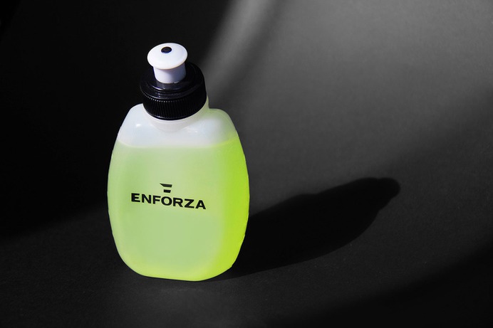 Enforza - Mindsparkle Mag Alo Studio designed Enforza – a sports brand for hydration packs. #logo #packaging #identity #branding #design #color #photography #graphic #design #gallery #blog #project #mindsparkle #mag #beautiful #portfolio #designer