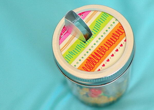 50+ Cute Mason Jar Craft Ideas #mason #bottle #jar #craft #homemade #diy