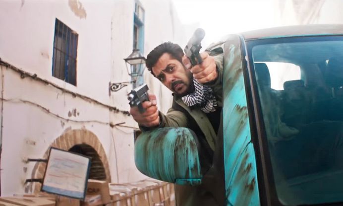 Salman Khan Tiger Zinda Hai Download Wallpaper Free – WallpapersBae