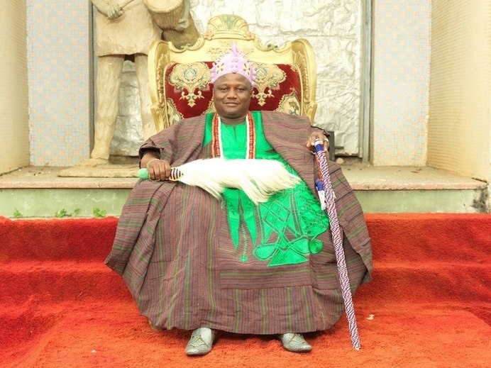 HRM Oba Jimoh Oyetunji Olanipekun Larooye II #monarch #photography #nigerian #king