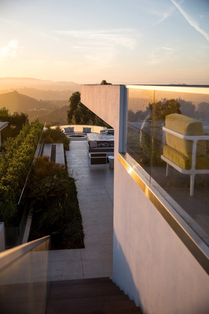 Carla Ridge House / Whipple Russell Architects