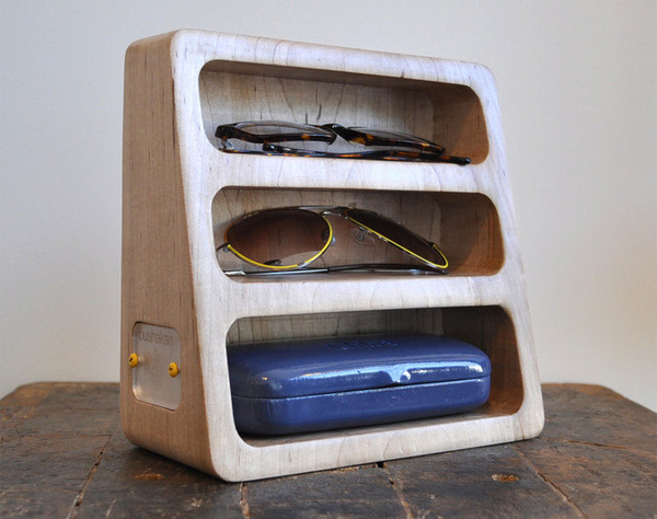 http://blog.leibal.com/products/glasses-stand/ #glasses #design #minimal #stand