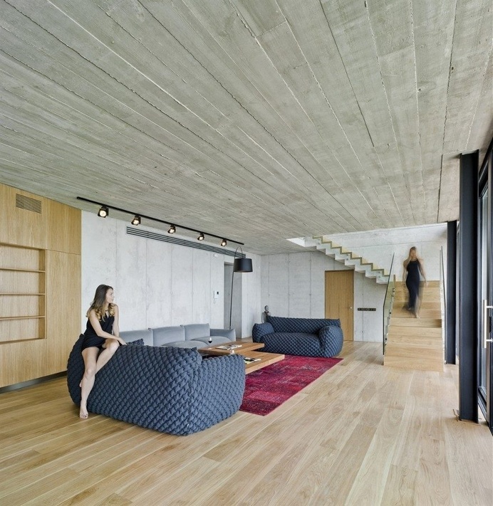 Concretus House is a Brutalist-Style Home in Cala Sardinera, Spain 10