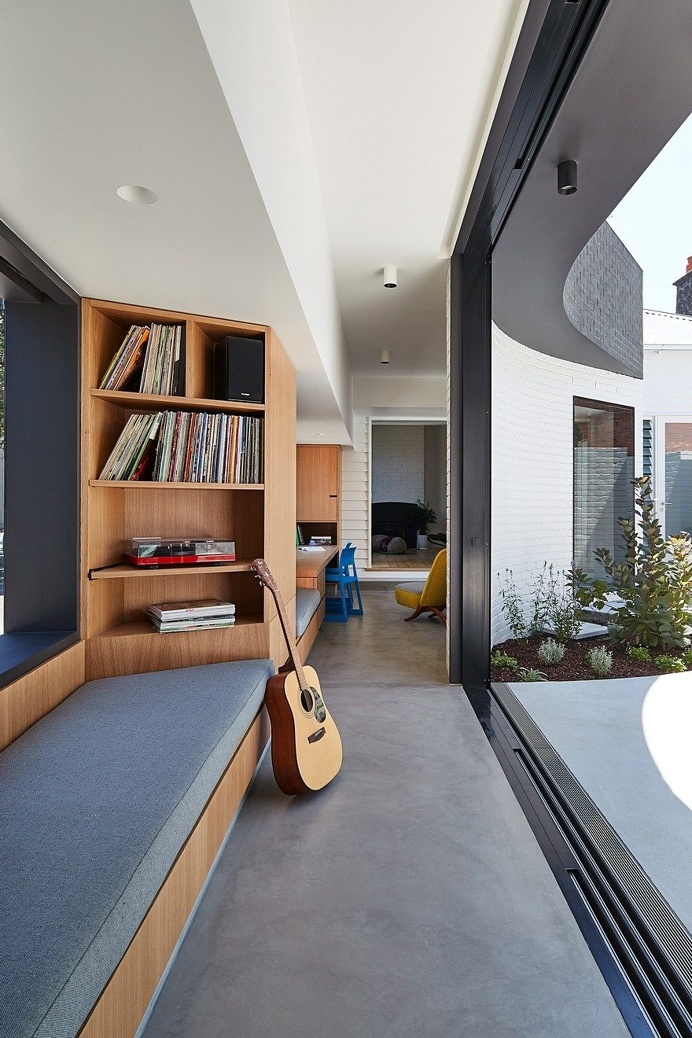 Perimeter House by MAKE Architecture 5