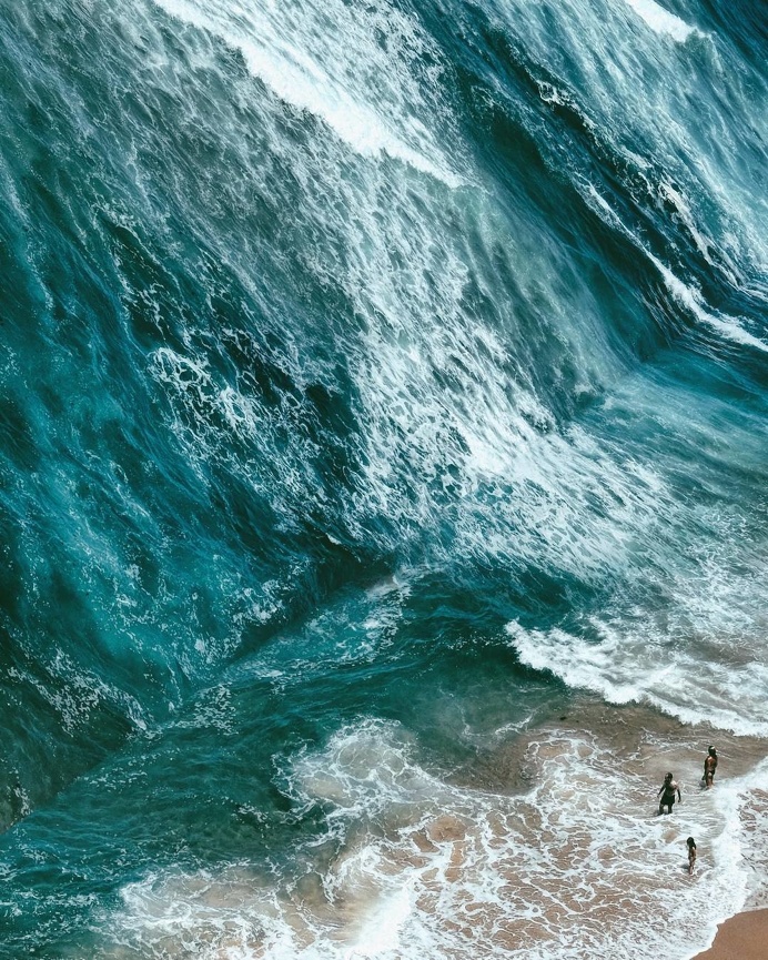Herri Susanto on Instagram: "Life is never Flat . . Photo by Jeroen Bendeler edited by Me . #unsplash #ps_summertime @adobe…" • Inst