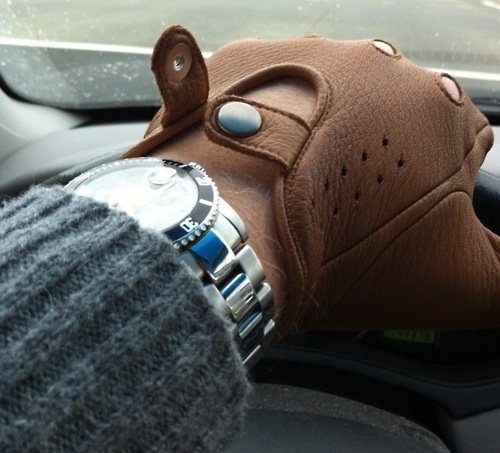 The Black Workshop #glove #watch