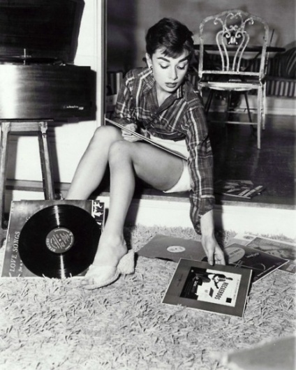 Dangerous Minds | Famous people hanging out with their vinyl #vinyl