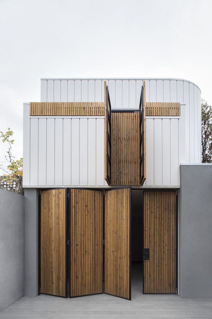 Port Melbourne House by Winter Architecture