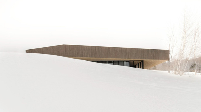 chevalier morales architectes résidence roy-lawrence designboom #wood #timber #minimal