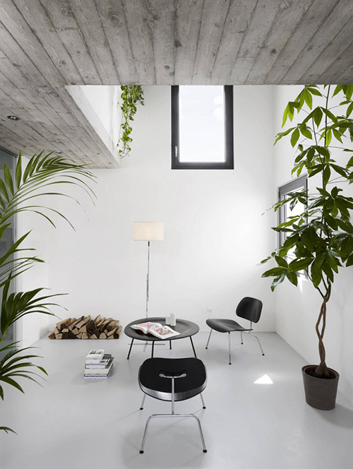 Home Sweet Home #furniture #home #in #the #middle #of #street