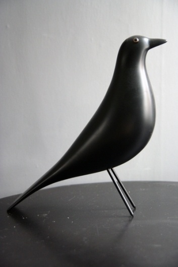 eames-house-bird-charles-ray-eames-vitra-4463-p.jpg 400×600 pixels #house #bird #eames