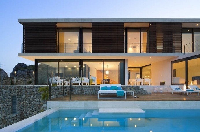Framing Perfect Views In Every Room: Solitary Casa 115 in Mallorca #architecture