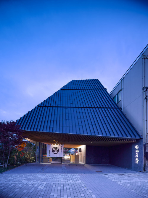 Ryoguchiyakorekiyo Higashiyamaten by Kengo Kuma and Associates