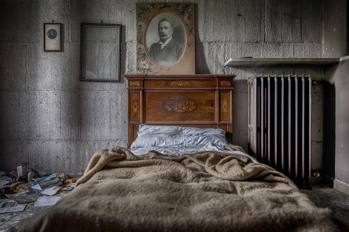 Abandoned Italy: Stunning Urbex Photography by Maurizio Lanzetta