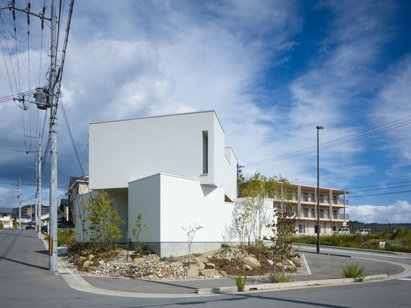 House in Minoh by Fujiwarramuro Architects #minimal #home