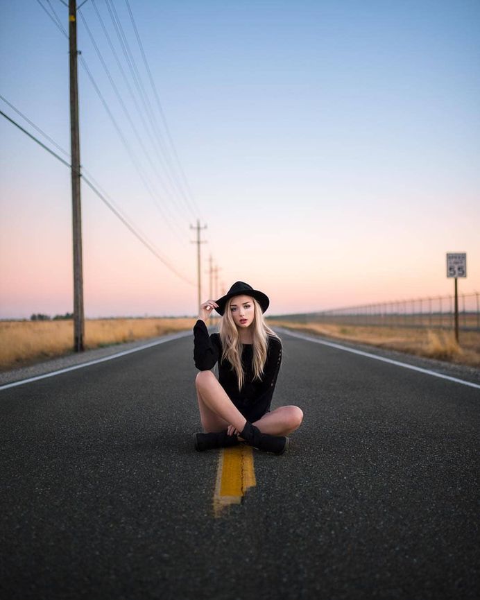 📸Photographer: Andrew Kinder @avkinder 🎀Model: Kira Conley @kira_conley 📍Follow: @portraitistnet 📌Tag: #portraitistnet (at Sacramento, California)