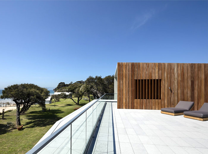 Sorrento Beach House - InteriorZine #architecture #house #home #decor