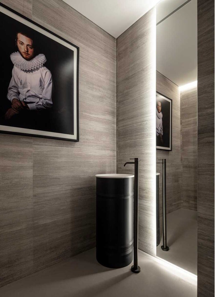 bathroom, Tel Aviv / Raz Melamed Architect