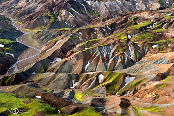 Aerial Iceland photography nature landscape air beautiful hike hiking adventure trip mountains water river waterfall green gras lake