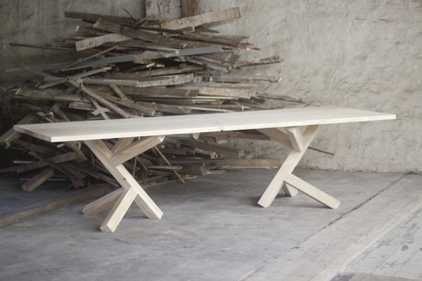 45 Kilo by Konrad Bialowas #minimalist #table #furniture