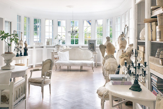 Stilren funkisvilla med en insida vi faktiskt aldrig hade väntat oss - Sköna hem #interior #design #decor #deco #decoration