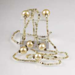 Sautoir with Grossularite garnet and South sea pearls