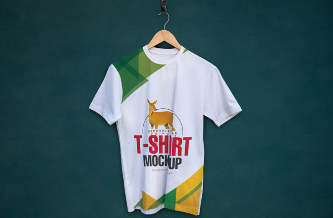 Round Neck T-Shirt Mockup PSD