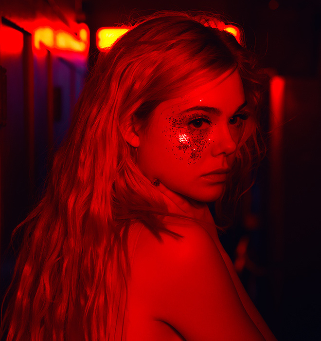 red neon demon