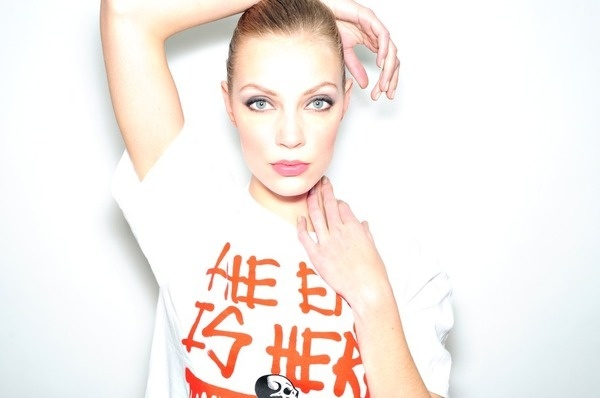 http://www.sickymagazine.com/l-a-woman/ #fashion #fabrizio #photography #raschetti