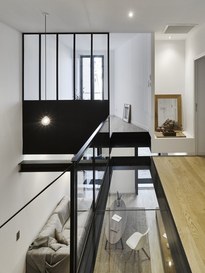 Marseille Duplex – Complete Refurbishment by T3 Architecture