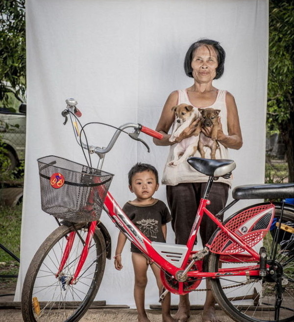 Pet owners of Laos by Ernest Goh #inspiration #photography #portrait