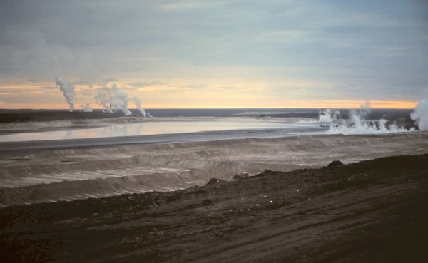 oilsands1.jpeg (1600×985) #canada #tar #alberta #sands #oil