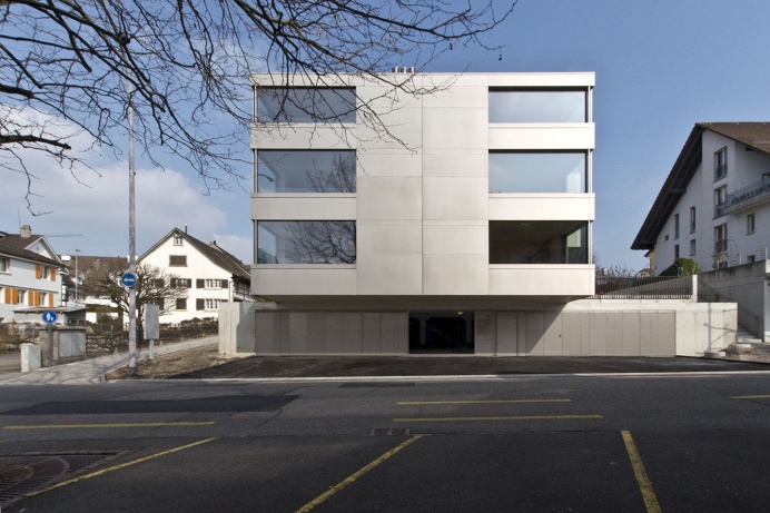 Mehrfamilienhaus in Männedorf