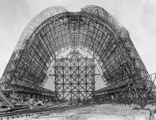 Construction of Hangar One at NAS Sunnyvale circa 1931 - 1934 | Flickr - Photo Sharing! #california #construction #nasa #design #aviation #1930s #industrial #architecture #aerospace #sunnyvale #nas #bw #hangar