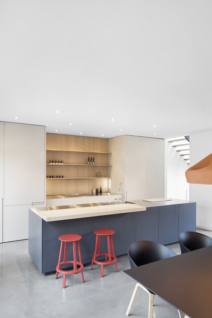 Christophe Colomb House in Montreal / Henri Cleinge and Manon Belanger