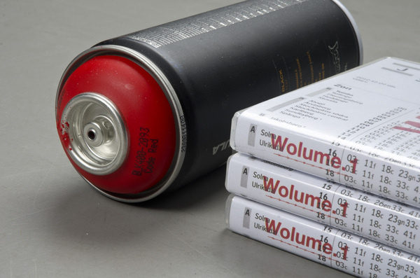 Wolume 1 #wwwsimonjkcom #red #dvd #packaging #graffiti #jung #krestesen #cover #simon #spray #can