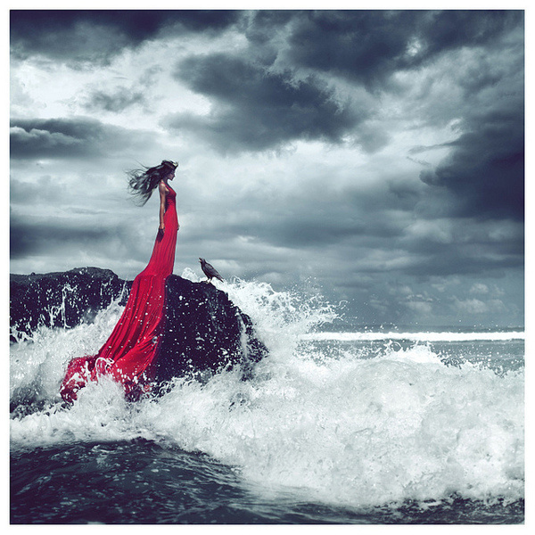 photo #ocean #mori #memento #red #girl #cloud #wave #storm #crow