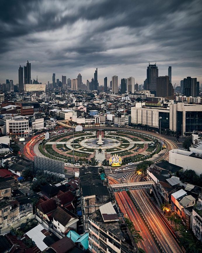 #webangkok: Creative Street Photography by Karunchai Treetrong