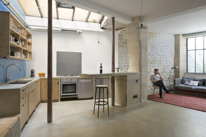 Loft in Paris: ancient craft shop transformed by Maxime Jansens #loft, #Paris