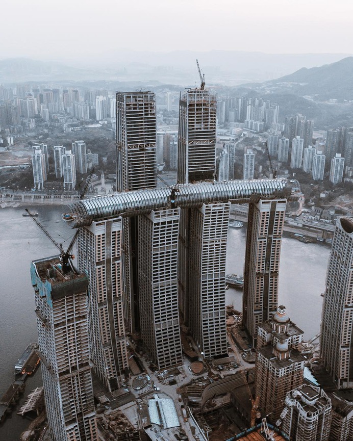Creative Urban and Street Photography in Chongqing by Zhu Wenqiao