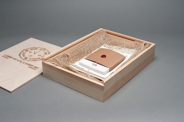 Graphic-ExchanGE - a selection of graphic projects #packaging #wood