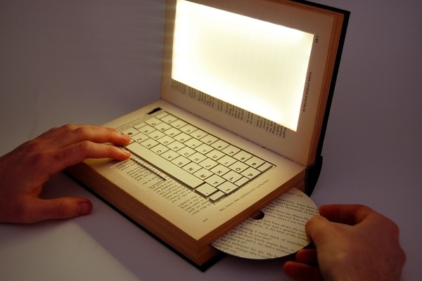 KyleBean.co.uk - Portfolio #kyle #bean #book #laptop