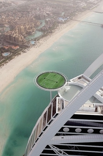 Dubai builds World's Highest Tennis Court in Burj al-Arab | flylyf #dubai #tennis