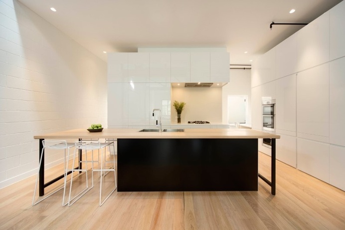 Warehouse space transformed into a bright house