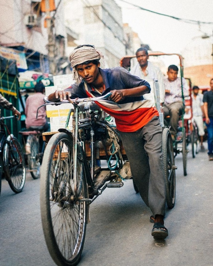 Gorgeous Street Portraits From India by Ramazan Magomedov
