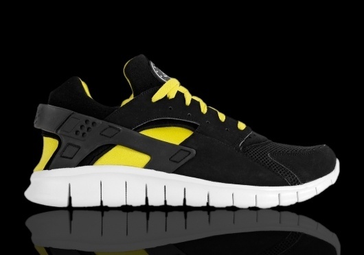Nike Huarache Free 2012 – Bumblebee & Grey/Blue – Pre-Order | Afew-Store-Blog #2012 #free #nike #huarache #bumblebee
